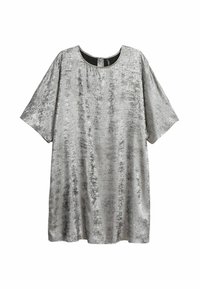 Silberne metallische, übergroße Kleid mit Rundhalsausschnitt und kurzen Ärmeln, mit einer strukturierten Oberfläche und einer lockeren, fließenden Silhouette.