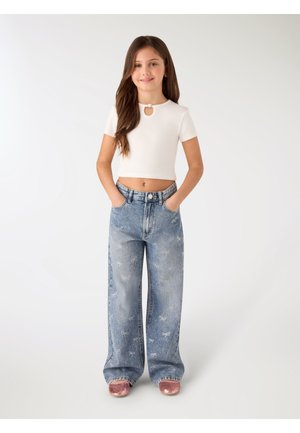 - Jeansy Relaxed Fit