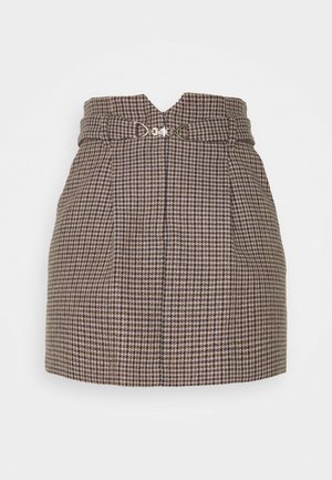 High-waist mini skirt with brown and black houndstooth pattern, featuring a front V-cut waistband and a small silver buckle detail.