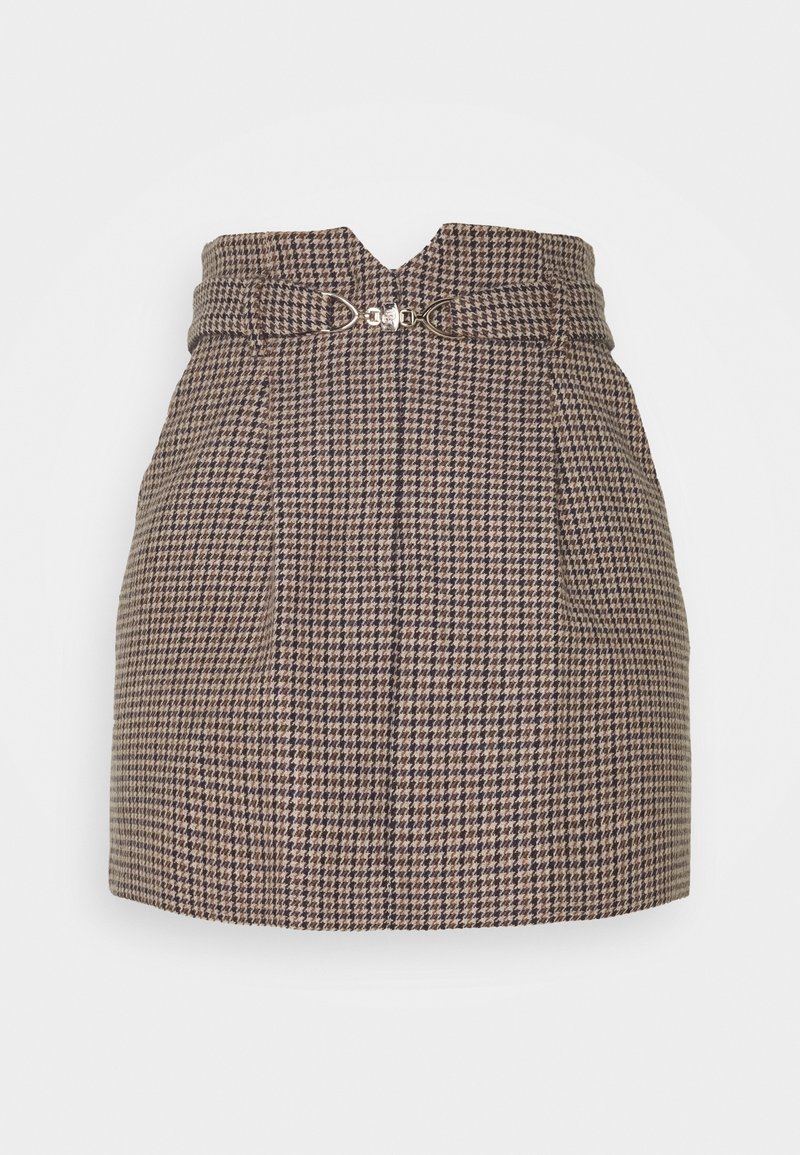 Mini-jupe taille haute avec motif pied-de-poule marron et noir, dotée d'une ceinture avant à découpe en V et d'un petit détail de boucle argentée.