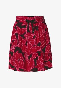 Unselected, salsa red