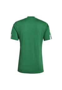 Maglietta atletica verde con maniche corte, colletto rotondo e dettagli bianchi sulle spalle. Realizzata in tessuto liscio e leggero.