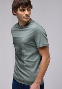 Street One MEN T-shirt imprimé - grün