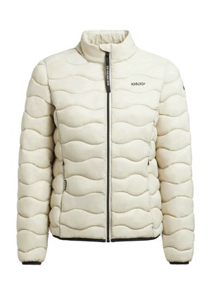 Beige péřová bunda s vlnkovým prošíváním, vysokým límcem, předním zipem a kontrastními černými lemy a manžetami. Na hrudi je umístěno logo.