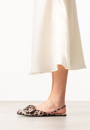 sacha MIT SCHLEIFE - Slingback ballerina´s - leopard print