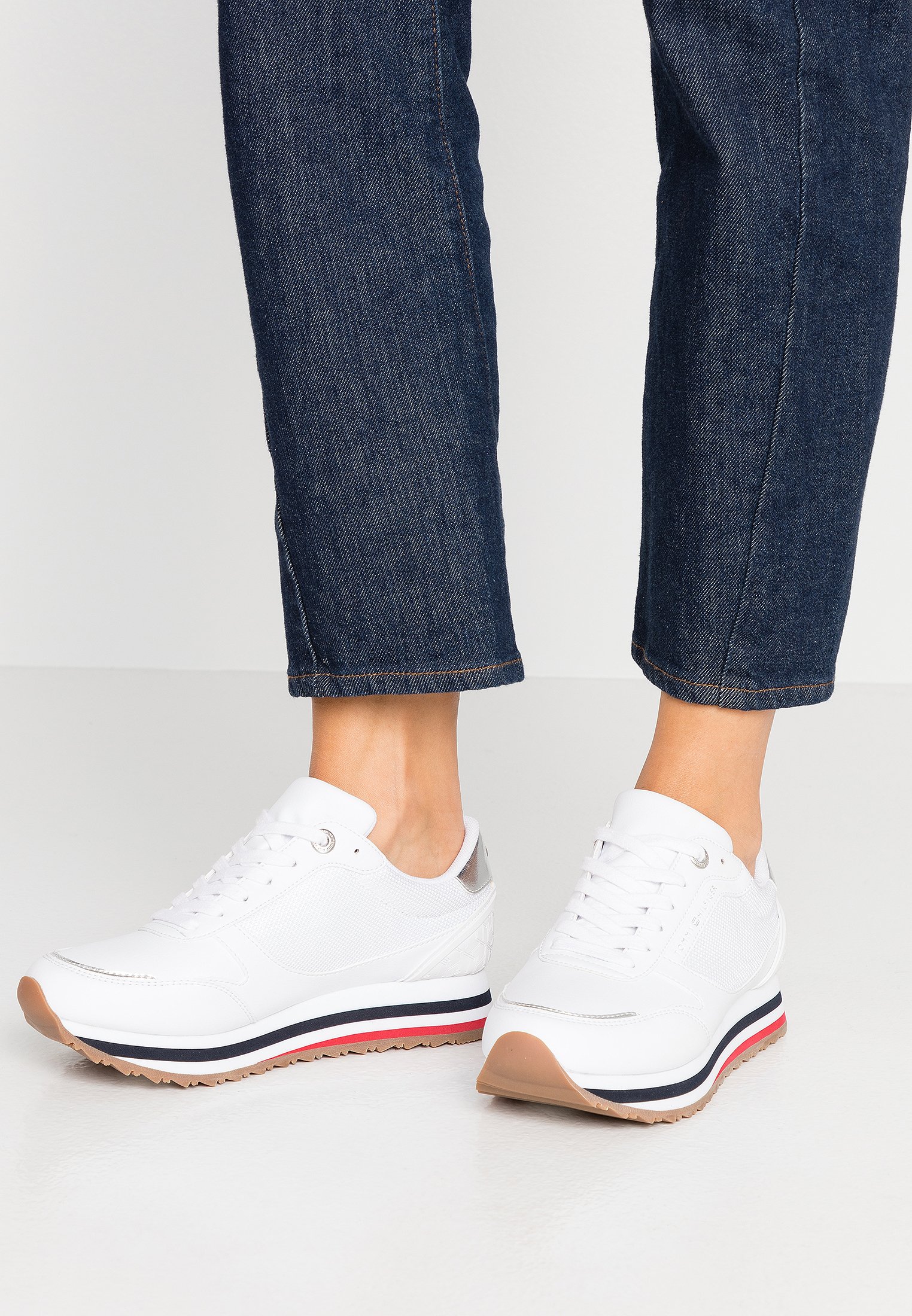 Tommy Hilfiger FEMININE TOMMY MONOGRAM SNEAKER - Sneakers basse -  white/bianco - Zalando.it