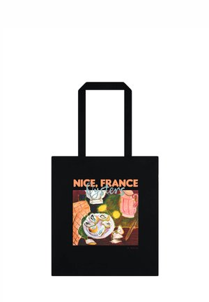 Czarna torba tote z kolorowym obrazem martwej natury przedstawiającym ostrygi, cytryny i różowy dzban, nad dziełem tekst "Nice, France oysters".
