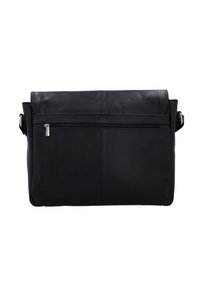 Černá kožená messenger taška s překlápěcím klopou, přední zipovou kapsou a nastavitelným popruhem. Hladký povrch s minimem švů.