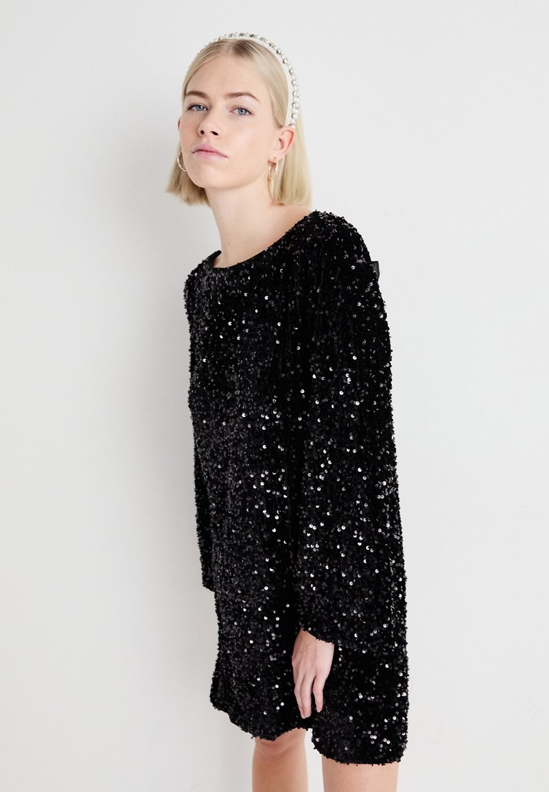 Vero Moda VMBELLA SHORT DRESS BACK BOW - Cocktail dress / Party dress -  black - Zalando.co.uk