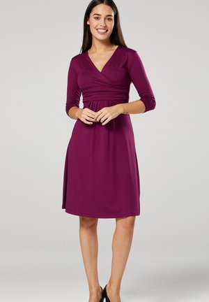 3/4 SLEEVE V-NECK  - Jersey dress - plum