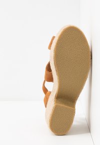 Superdry & Co Sandales à talons hauts - cognac