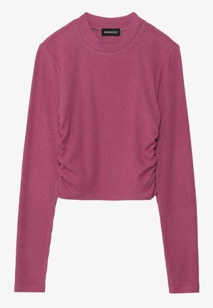 Langärmliges, kurzes Oberteil aus geripptem Stoff in tiefrosa Farbe, mit seitlichem Raffungdetail und rundem Halsausschnitt. Markenetikett sichtbar im Inneren.