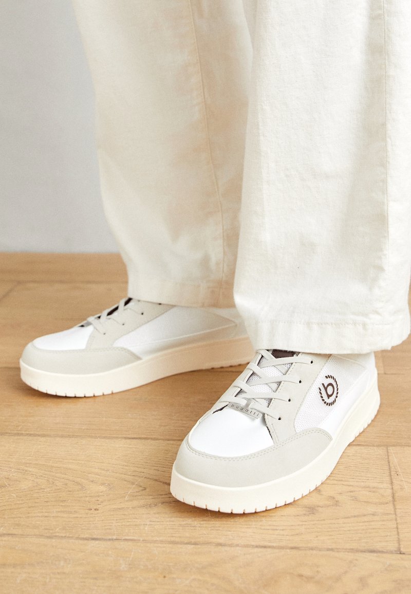 Bugatti Sneakers laag wit Bugatti Sneakers laag wit