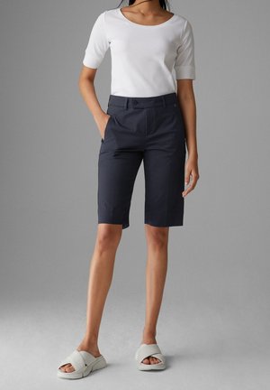 Short - dark blue