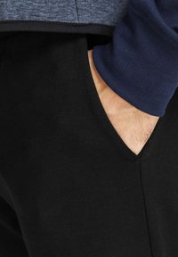 Jack & Jones JPSTWILL JJNEWBASIC  - Pantalones deportivos - black