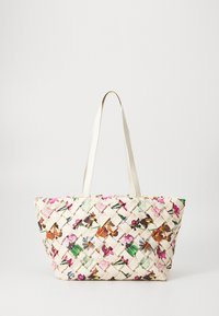 Borsa a mano intrecciata con motivi floreali in rosa, verde e arancione su sfondo crema; presenta due manici crema e un design spazioso.