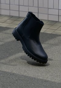 Non sélectionné, black
