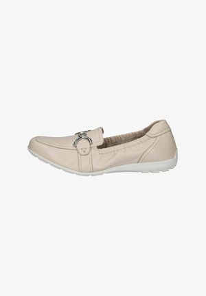 Beige nahast libisemisega kingad ümmarguste varvastega, elastsete külgede ja hõbedaste detailidega. Valge tald, millel on tekstureeritud mustrimuster.