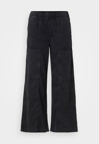 GAP Petite UTILITY EASY WIDE LEG MAXWELL - Platėjantys džinsai - washed black
