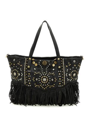 Borsa tote nera con borchie dorate e argentate disposte in motivi circolari, manici in pelle e frange lunghe lungo il bordo inferiore.