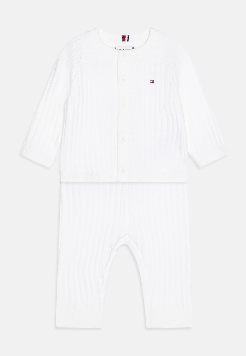 Tommy Hilfiger - BABY GIFTBOX UNISEX SET - Hlače - white, Povečajte