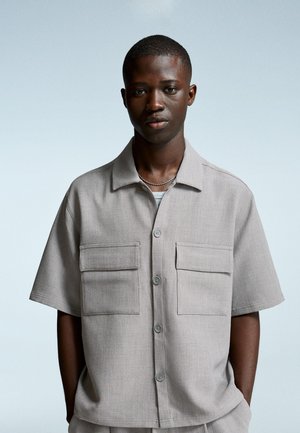 Bershka SHORT SLEEVE TAILORED - Majica - dark grey