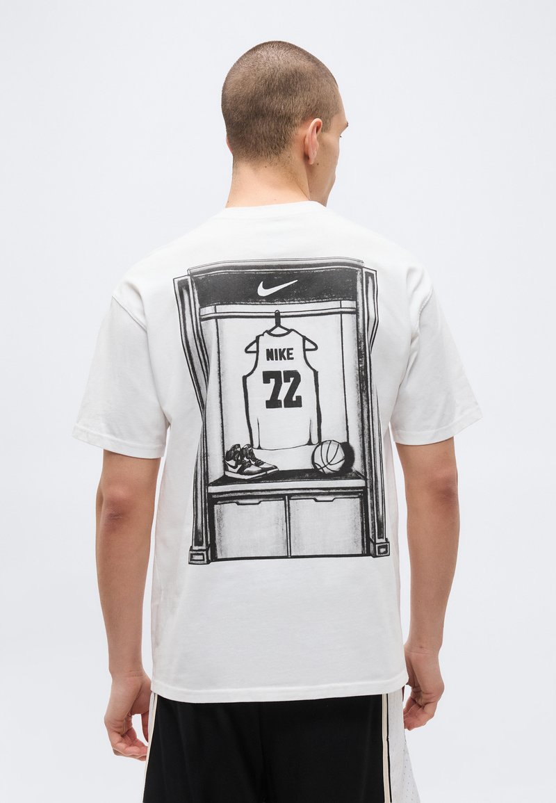 Nike Performance TEE LOCKER - Triko s potiskem - white
