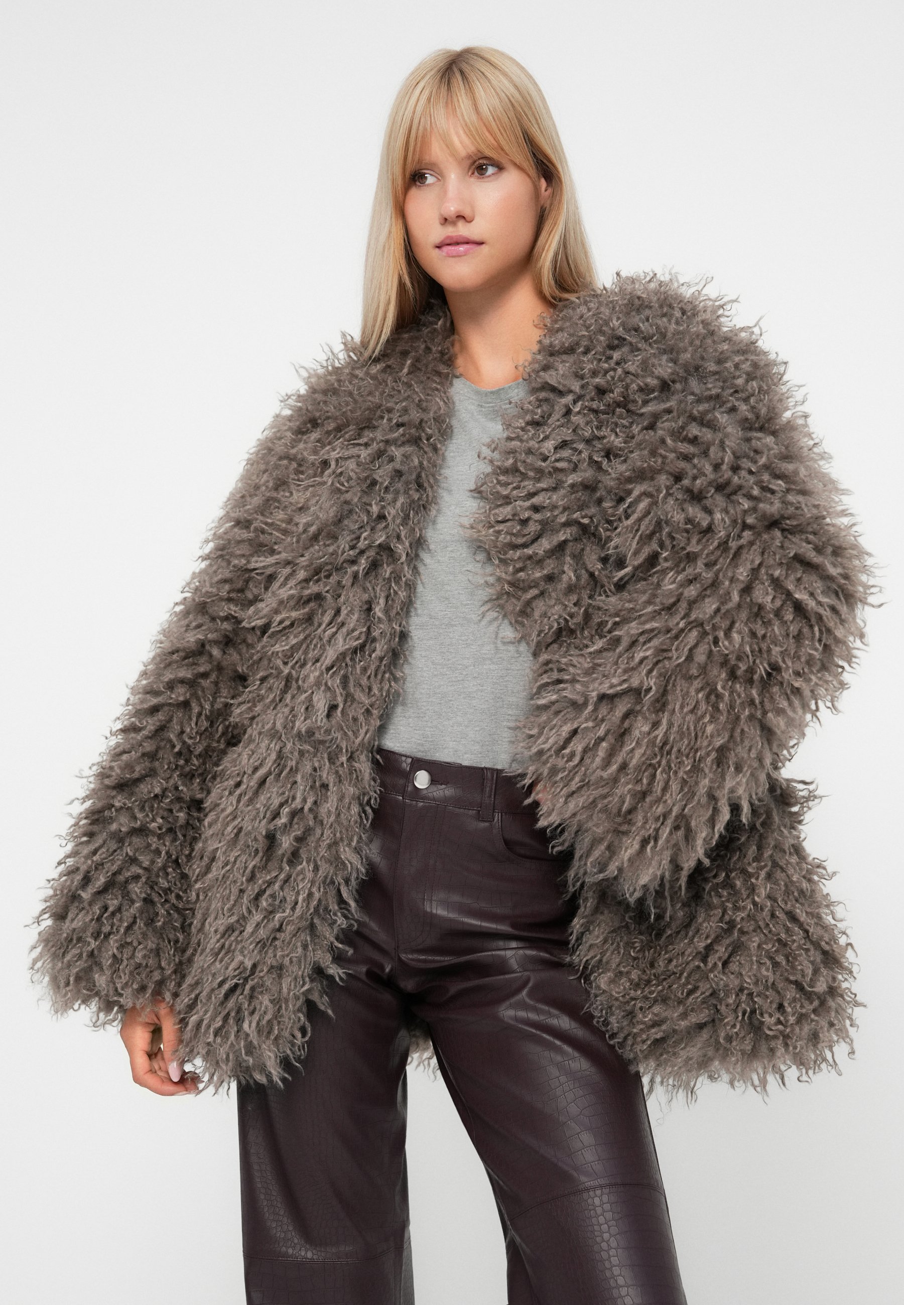 ONLY ONLBARCELONA LIFE BELT FUR COAT - Light jacket - satellite