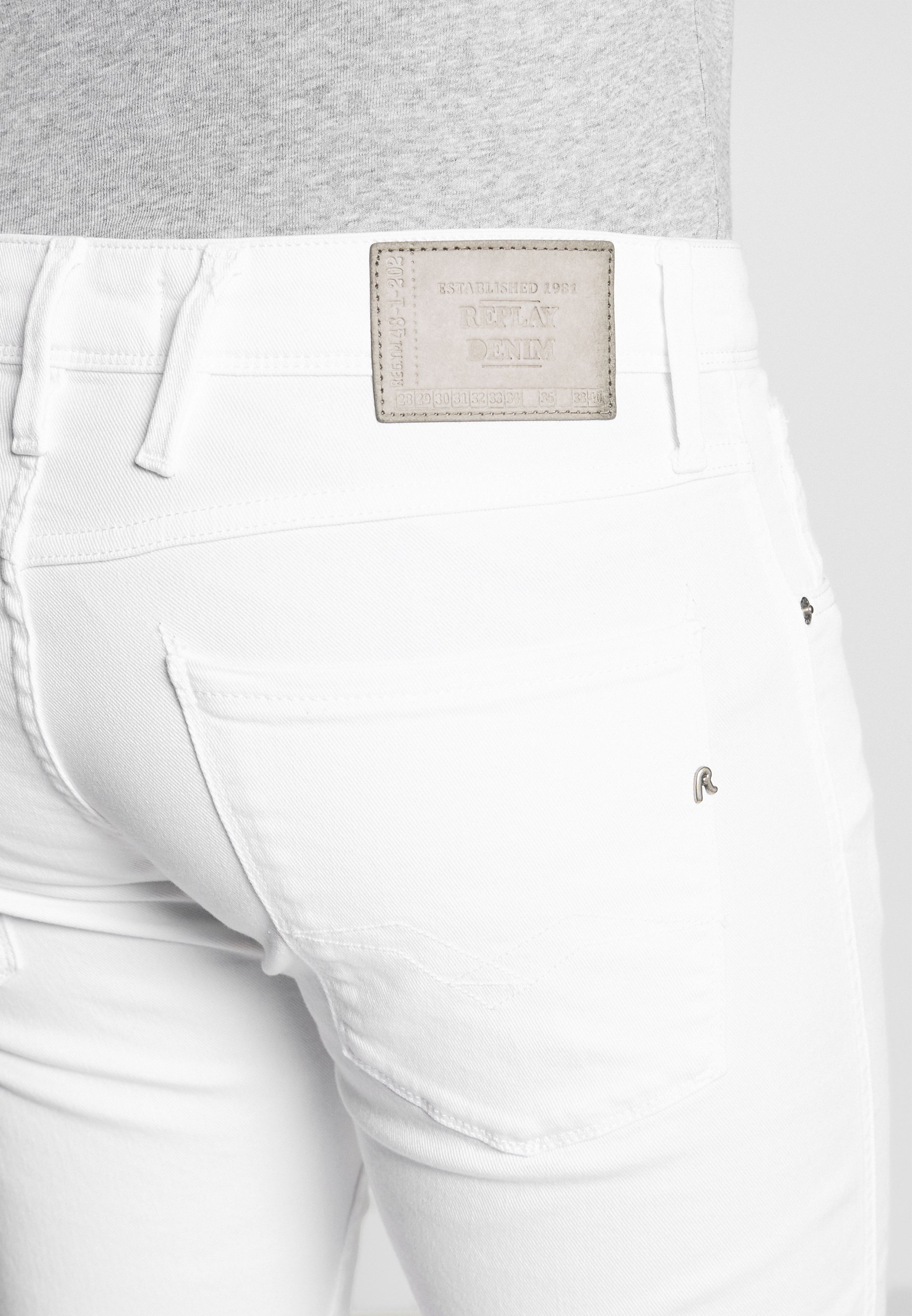 Replay ANBASS - Slim fit jeans - white 