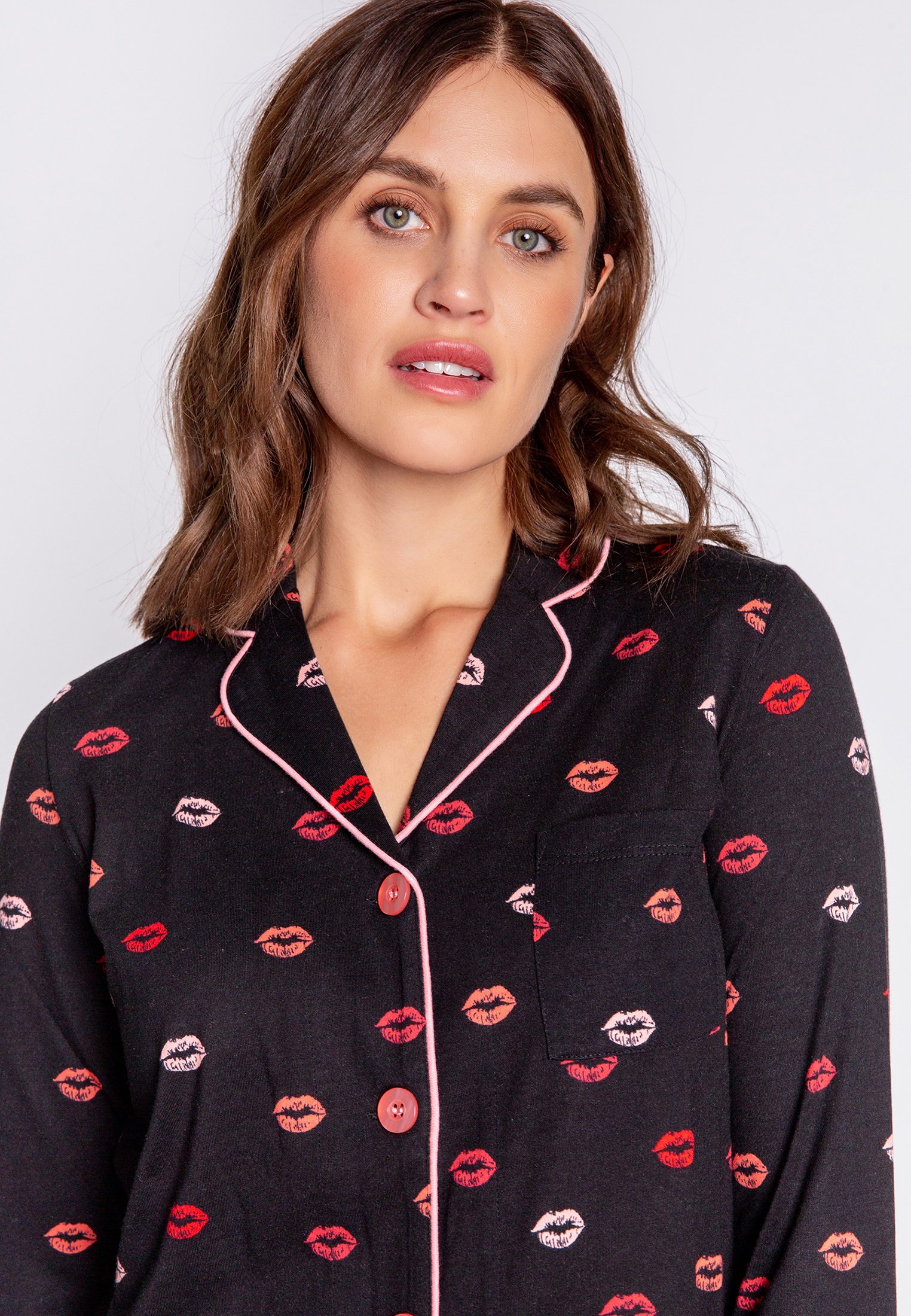 Haut De Pyjama PJ Salvage Taille S – Dentelle Noire Dans Le Dos, Design Fleuri Blanc