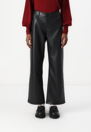 Vegan Leather Low Rise Baggy Pant - Bukse - black
