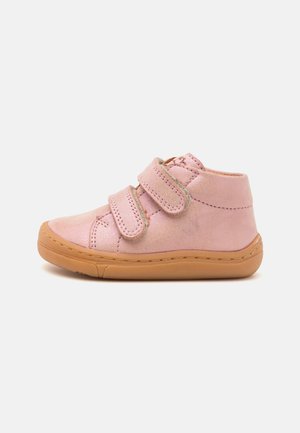 BAREFOOT FIRST STEP - Baby shoes - pink shine