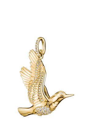 Ciondolo d'oro a forma di uccello in volo, decorato con piccole pietre preziose trasparenti lungo le ali, il corpo e l'anello per aggancio.