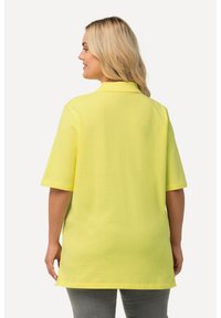Ulla Popken MANCHES COURTES - Polotričko - lemon yellow