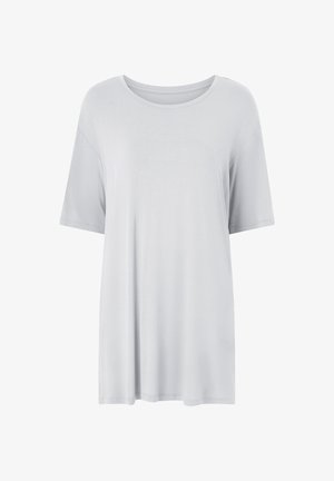 T-shirt gris clair à manches courtes avec un col rond, fabriqué en tissu doux, offrant une coupe décontractée et une texture lisse sans motifs.