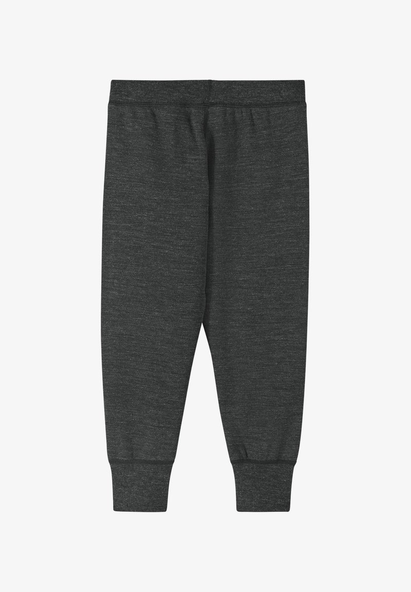 Ciemnoszare spodnie dresowe wykonane z miękkiego, teksturowanego materiału, z elastycznym pasem i dopasowanymi mankietami przy kostkach. Brak widocznych kieszeni.