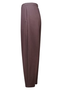 Bruine joggings met een katoenmix in een relaxte pasvorm, elastische tailleband, zijzakken en een subtiele logodetail bij de heup.