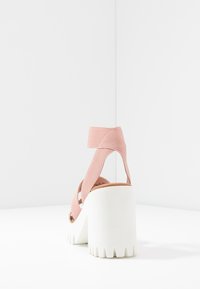 Madden Girl SOHOO - Sandálias de salto alto - blush