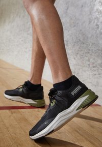 DISPERSE XT 3 UNISEX - Zapatillas de entrenamiento - olive green/black/warm white