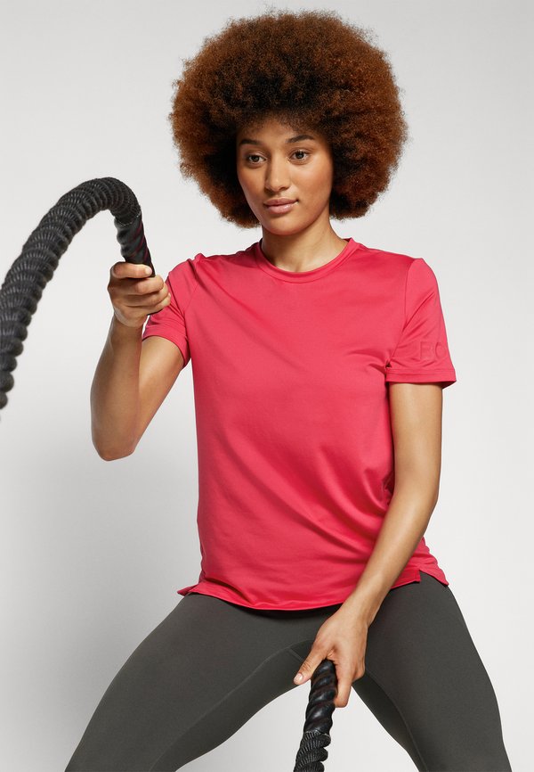 Basic T-shirt - love potion3