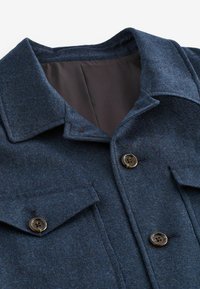 Thumbnail Image 6