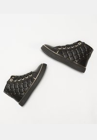 Bata Sneakers alte - Black