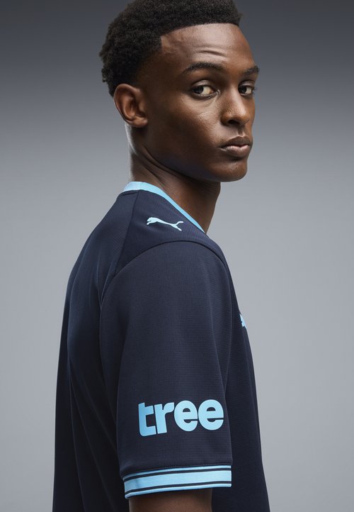 PUMA AL HILAL SFC 26/27 AUSWEICHTRIKOT - Club wear - deep navy-luminous blue — photo 4