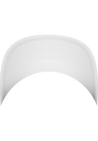 Căciulă albă cu vizor curbat, prezintă o textură netedă și detalii subtile de cusătură pe bandă. Design simplu și funcțional.