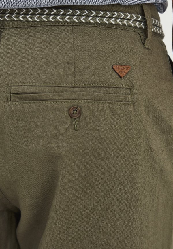 BHMENNOK LINEN MIX - Shorts - dusty olive2