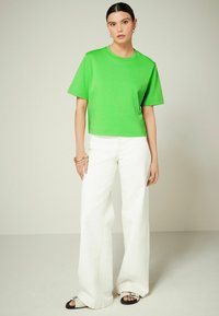Next HEAVYWEIGHT SHORT SLEEVE CREW NECK STANDARD - Marškinėliai su spaudiniu - green