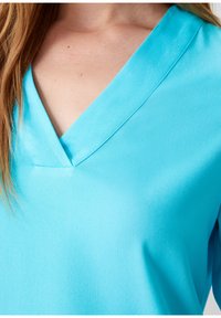 comma Bluse - türkisblau