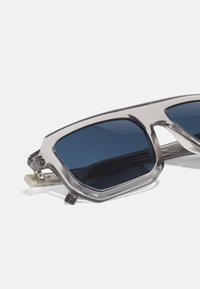 HUGO Ochelari de soare - grey