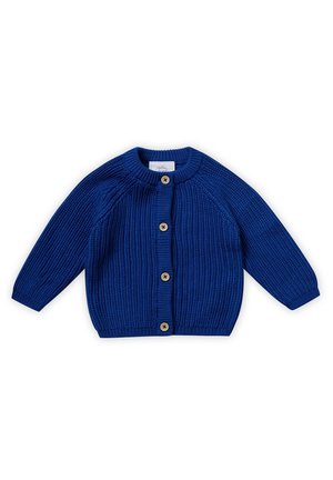 Blauer gestrickter Baby-Cardigan mit Rundhalsausschnitt, langen Ärmeln, vier Holzknöpfen vorne und gerippten Bündchen sowie Saum.