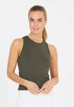 Débardeur ajusté vert olive avec un col rond et sans manches, fabriqué à partir d'un tissu lisse et extensible. Détails de couture minimaux.